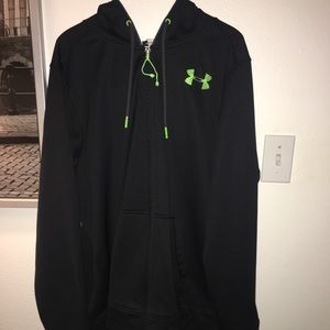 Never worn MENS Under Armour Hoodie